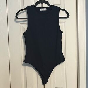NWOT Babaton Contour Muscle Bodysuit